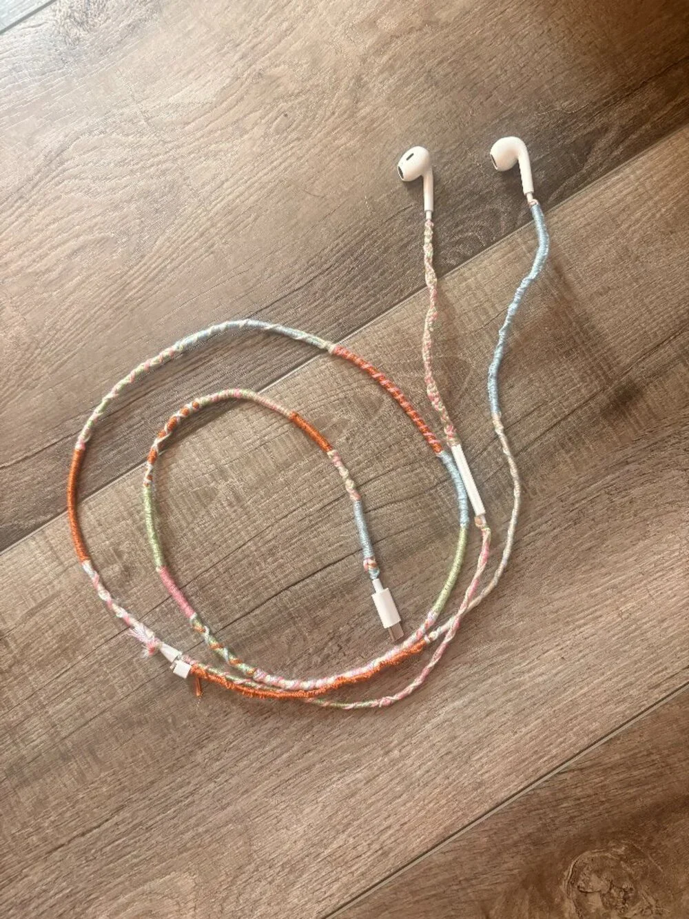 Wrapped Apple Headphones (USB C)